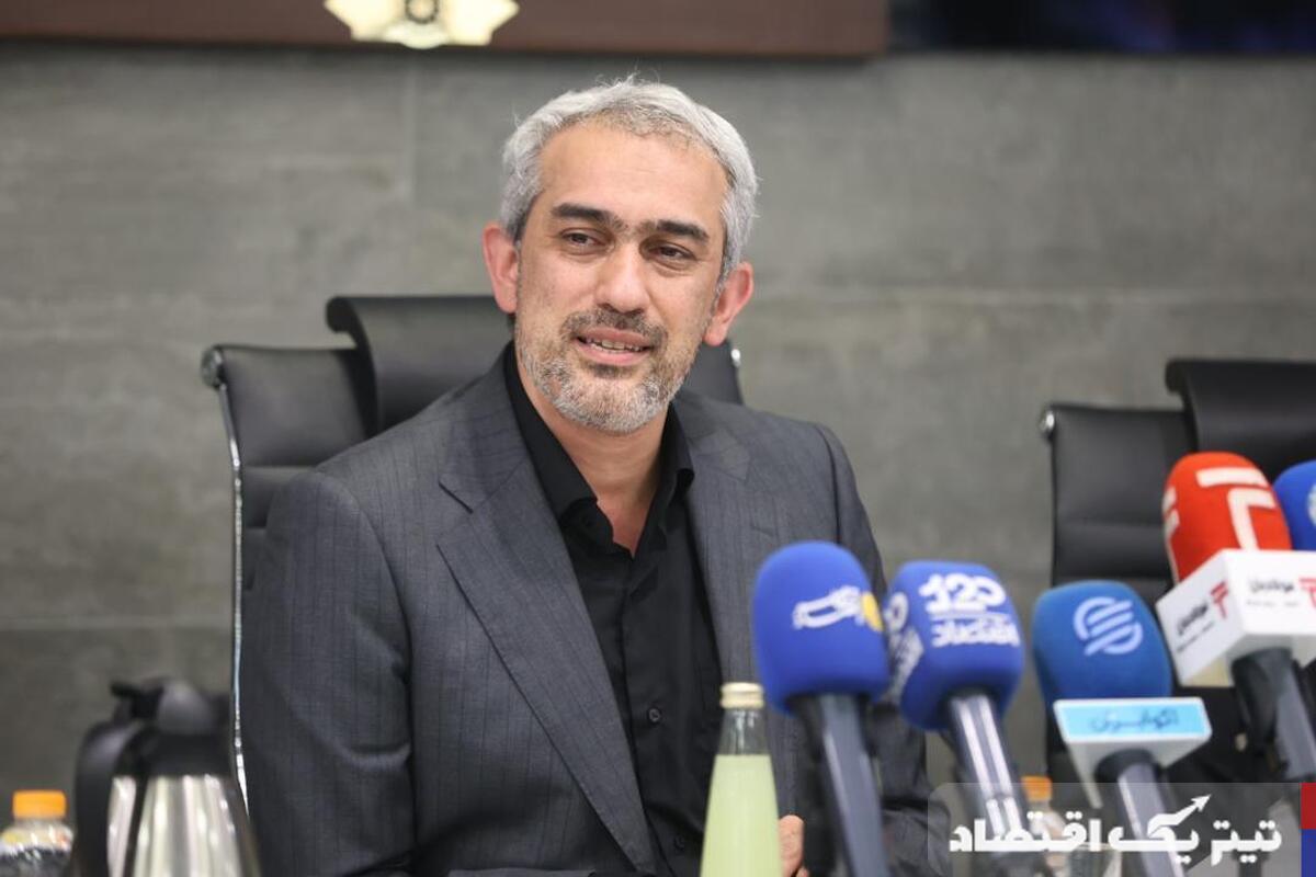 گسترش بازار سرمایه را جدیتر دنبال میکنیم/ مالکیت و مدیریت فعالیتهای اقتصادی را به بخش خصوصی واگذار میکنیم