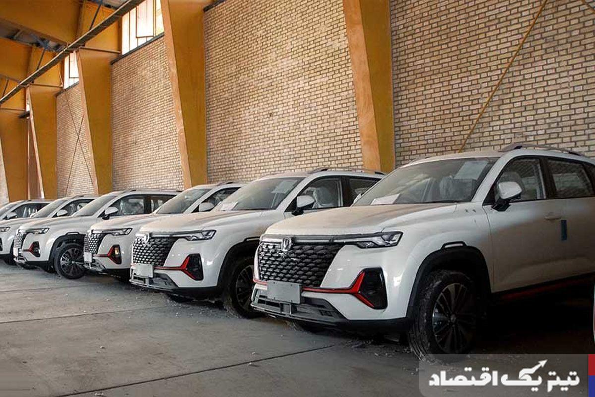 نوسانات قیمتی در بازار خودرو: تویوتا کمری ارزان، سوزوکی گران