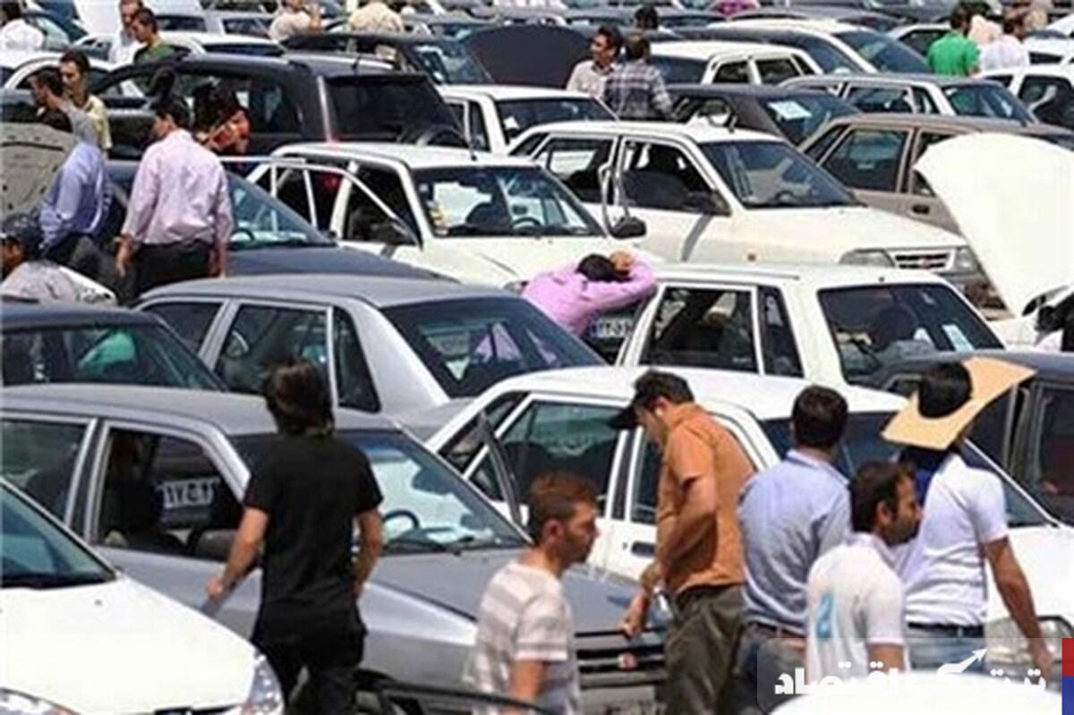 بازار خودرو در آبانماه: قیمتها و عوامل مؤثر بر افزایش آنها