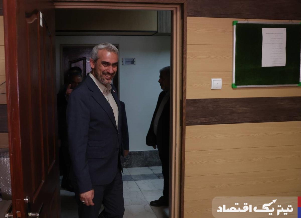 تهدید وزیر اقتصاد: سرنوشت بانک آینده در انتظار بانکهای ناتراز