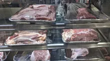 آرامش گران در بازار گوشت؛ ماهیچه ۲.۱۶ میلیون تومان، اما قیمت‌ها واقعاً ثابت مانده‌اند؟
