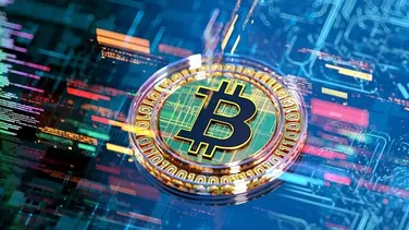 بیت‌کوین با جهش ۴۳ درصدی تاریخ‌ساز شد؛ بهترین تابستان ۹ سال اخیر | قیمت ارزهای دیجیتال امروز