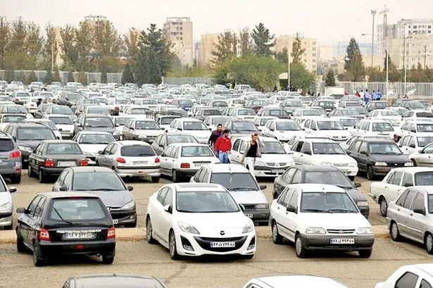 قیمت خودرو امروز ۱۲ مهر ۱۴۰۵؛ دلار ۲۷۰ هزار تومانی بازار را تکان داد | دنا و شاهین در مرکز جهش قیمت