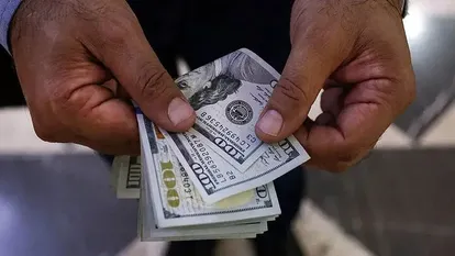 دلار ۱۸۹ هزار تومان ماند؛ بازار ارز شنبه آماده جهش است یا عقب‌نشینی؟