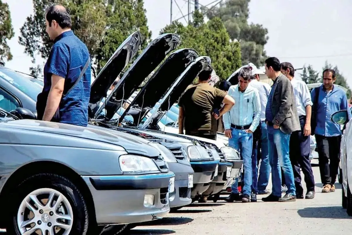توضیح وزیر صمت درباره قیمتهای باورنکردنی خودرو توضیح وزیر صمت درباره قیمتهای باورنکردنی خودرو